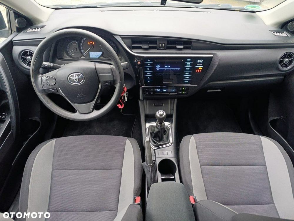 Toyota Auris 1.33 Dual-VVT-i Comfort - 6