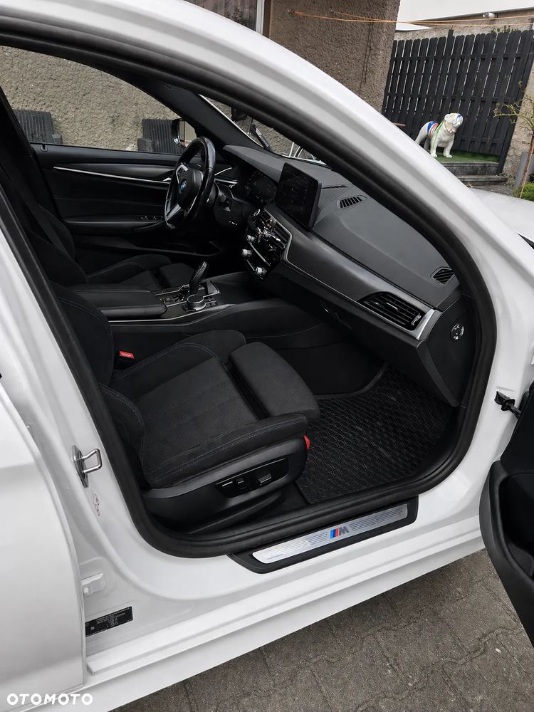 BMW Seria 5 518d M Sport sport - 5
