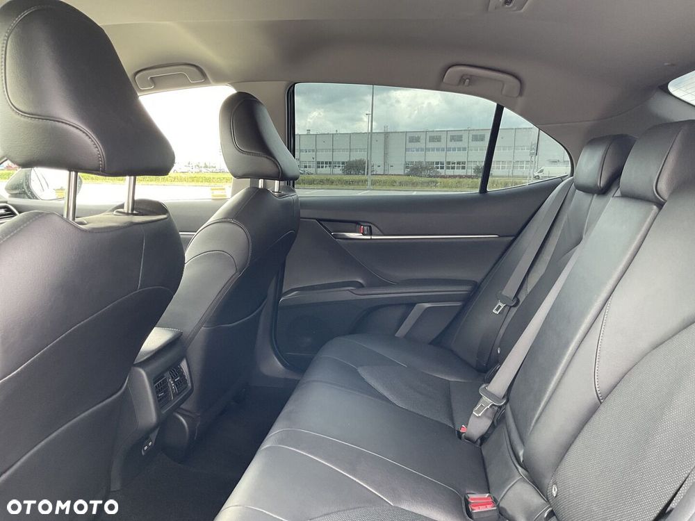 Toyota Camry 2.5 Hybrid Executive CVT - 15