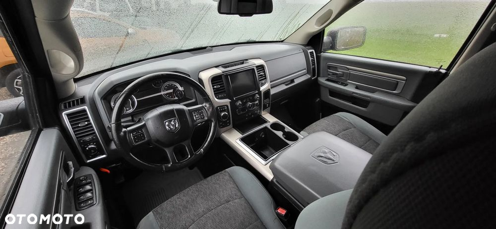Dodge RAM 1500 5.7 4x4 - 7
