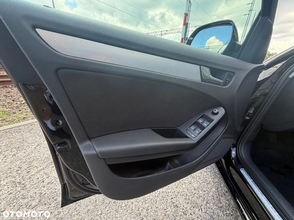 Audi A4 Avant 2.0 TDI - 13