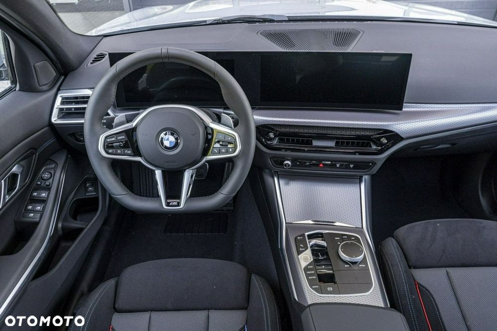 BMW Seria 3 320i - 16