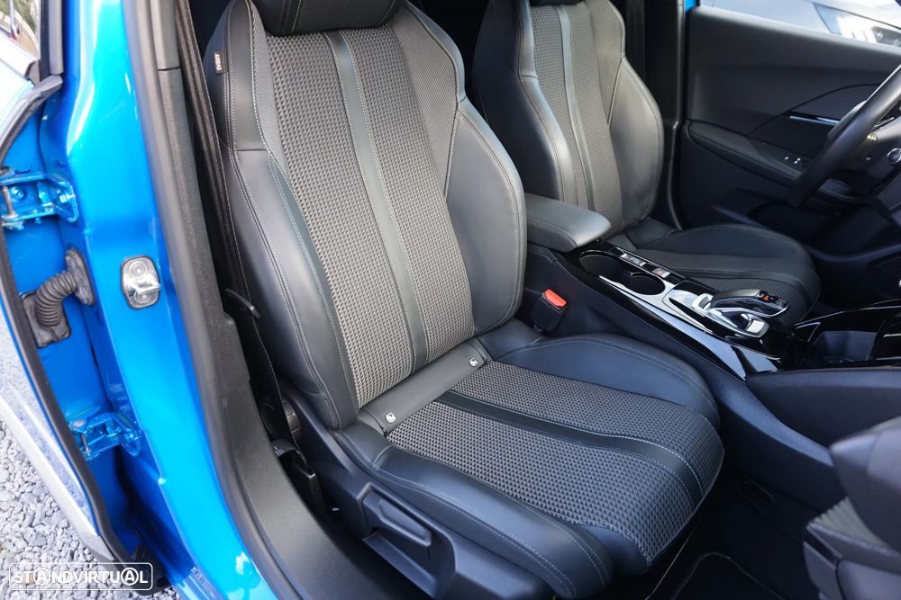 Peugeot e-2008 50 kWh GT Line - 21
