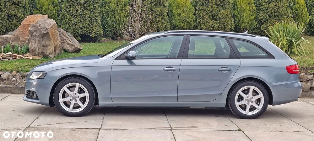 Audi A4 Avant 2.0 TDI DPF quattro Attraction - 16