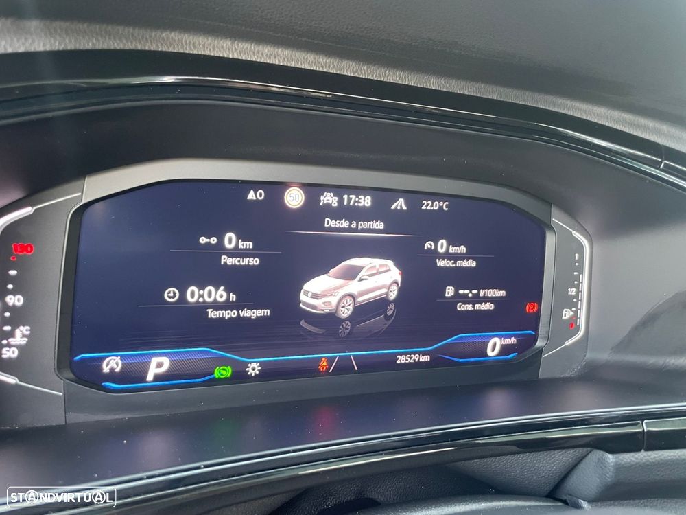 VW T-Roc 1.5 TSI R-Line DSG - 19