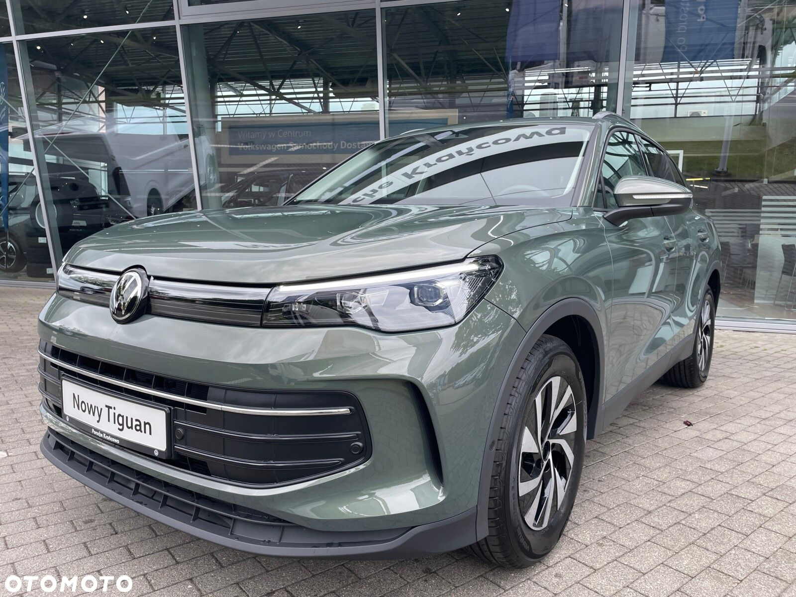 Volkswagen Tiguan - 4