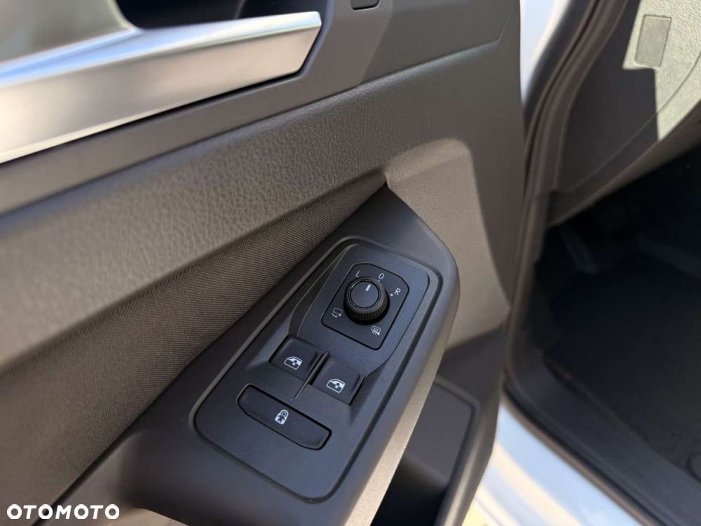 Ford Tourneo Connect Grand - 18