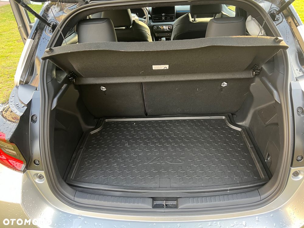 Toyota Yaris Hybrid 1.5 Premiere Edition - 19