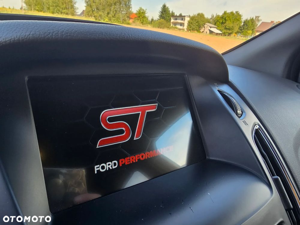 Ford Focus - 22