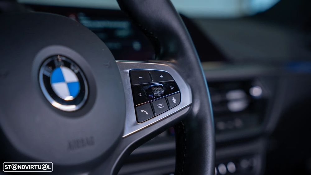 BMW 116 d Pack Desportivo M Auto - 7