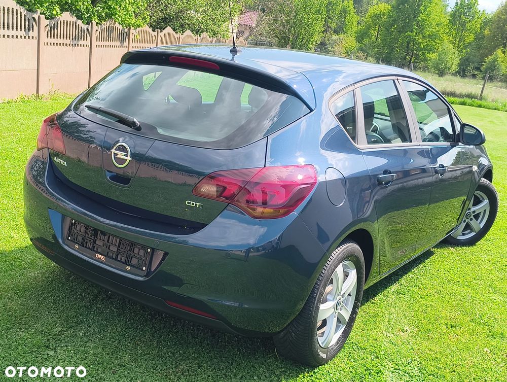 Opel Astra 1.7 CDTI DPF Cosmo - 13