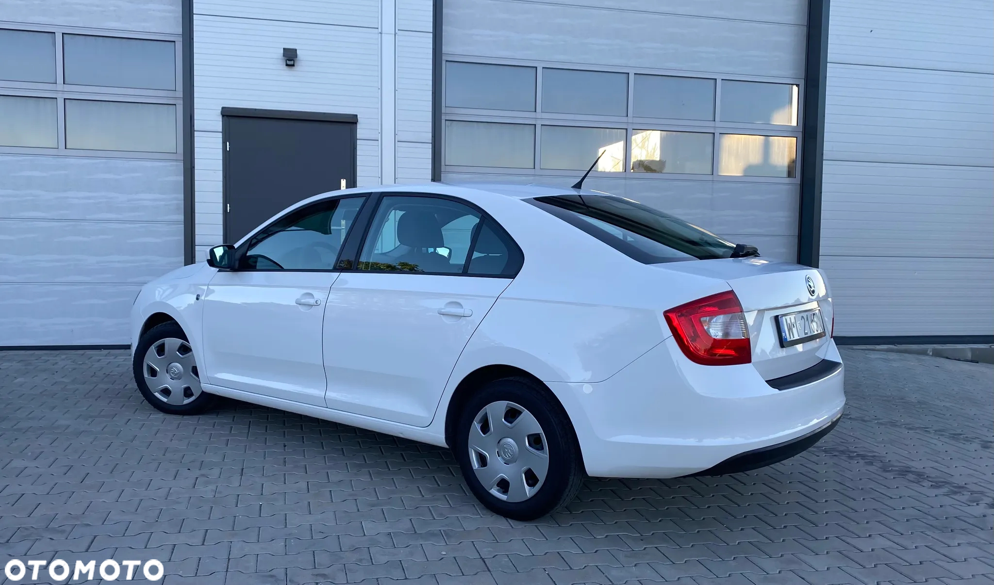 Skoda RAPID - 12