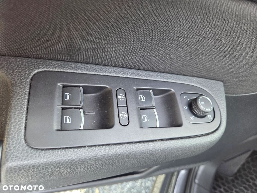 Volkswagen Sharan 1.4 TSI BMT Comfortline - 29
