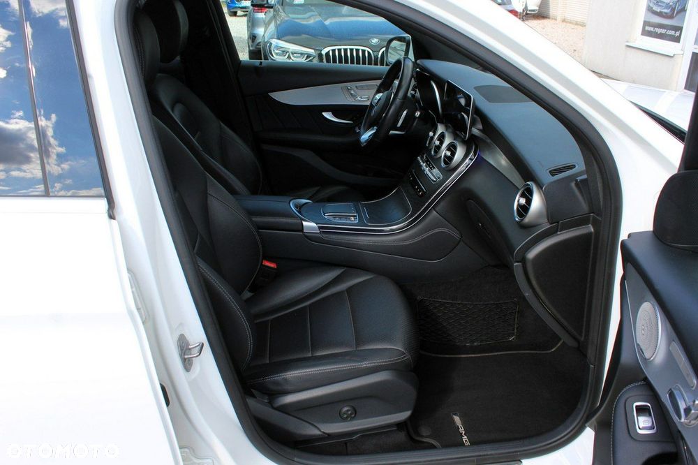 Mercedes-Benz GLC - 9