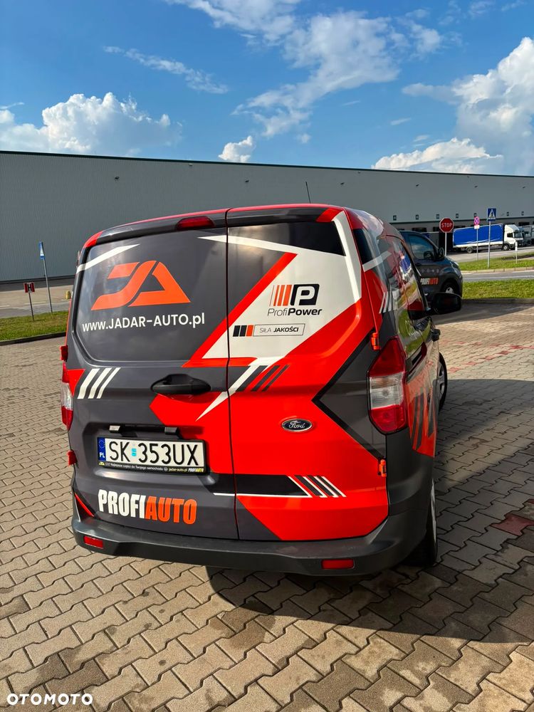 Ford Transit Courier Ambiente - 2
