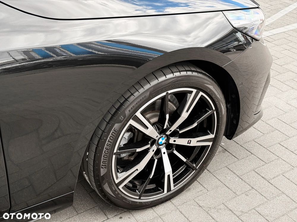 BMW Seria 5 520d xDrive - 12