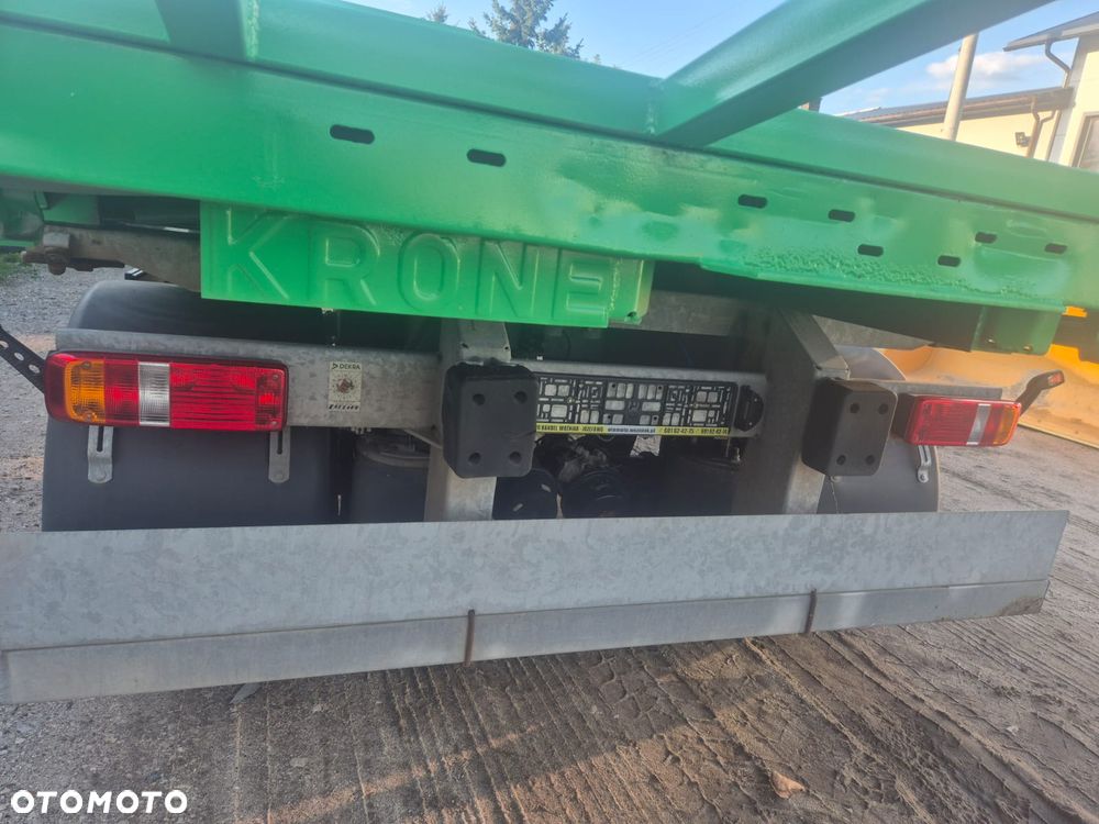 Krone Ackermann do przewozu słomy, bel, kostek - 23