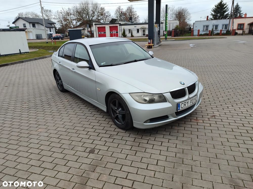 BMW Seria 3 318d - 2