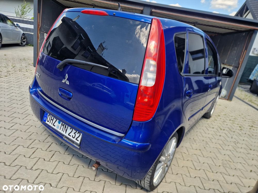Mitsubishi Colt - 3