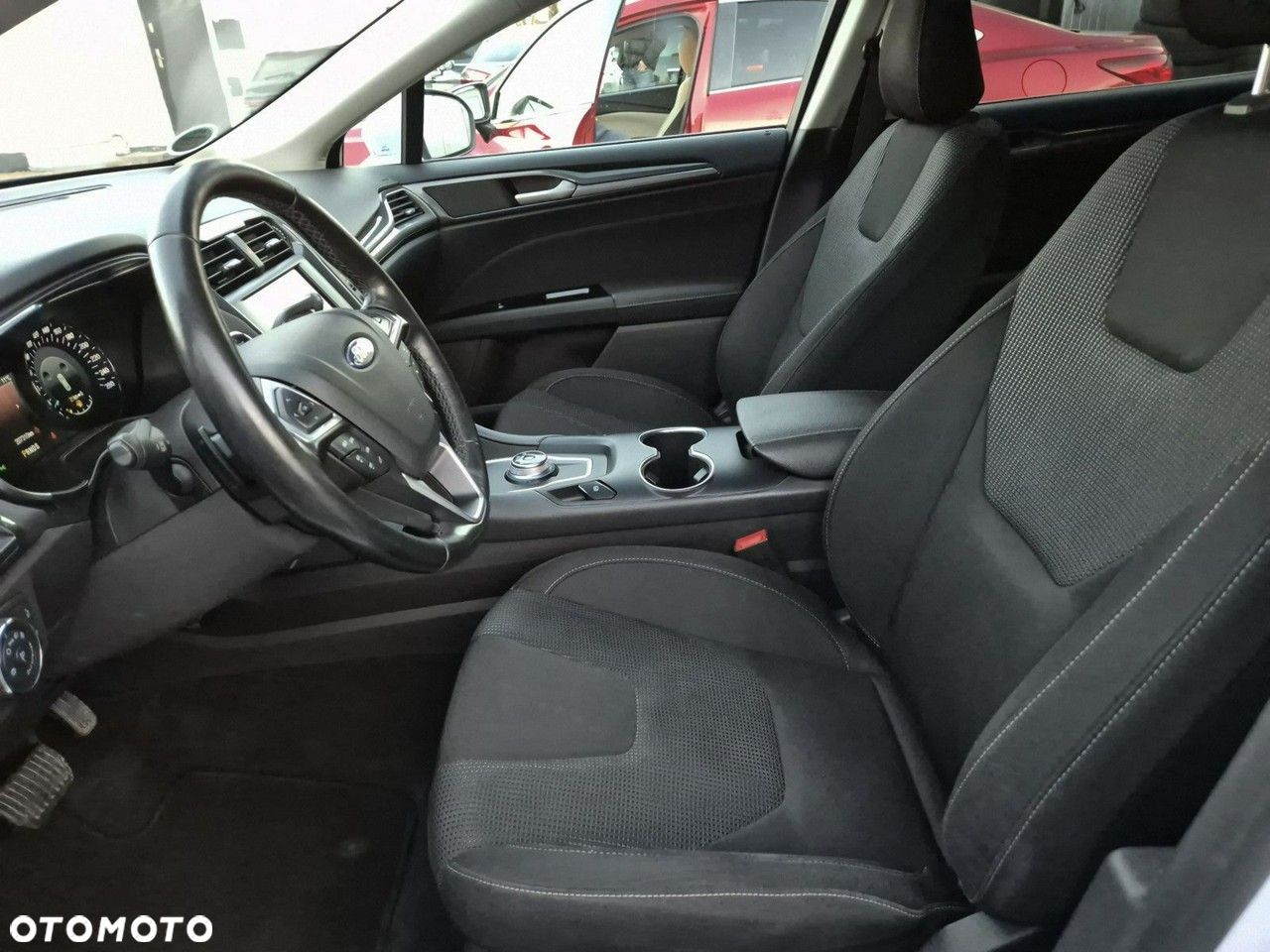 Ford Mondeo - 12