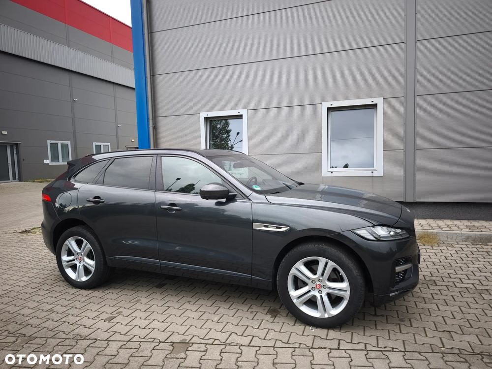 Jaguar F-Pace 30d AWD R-Sport - 29