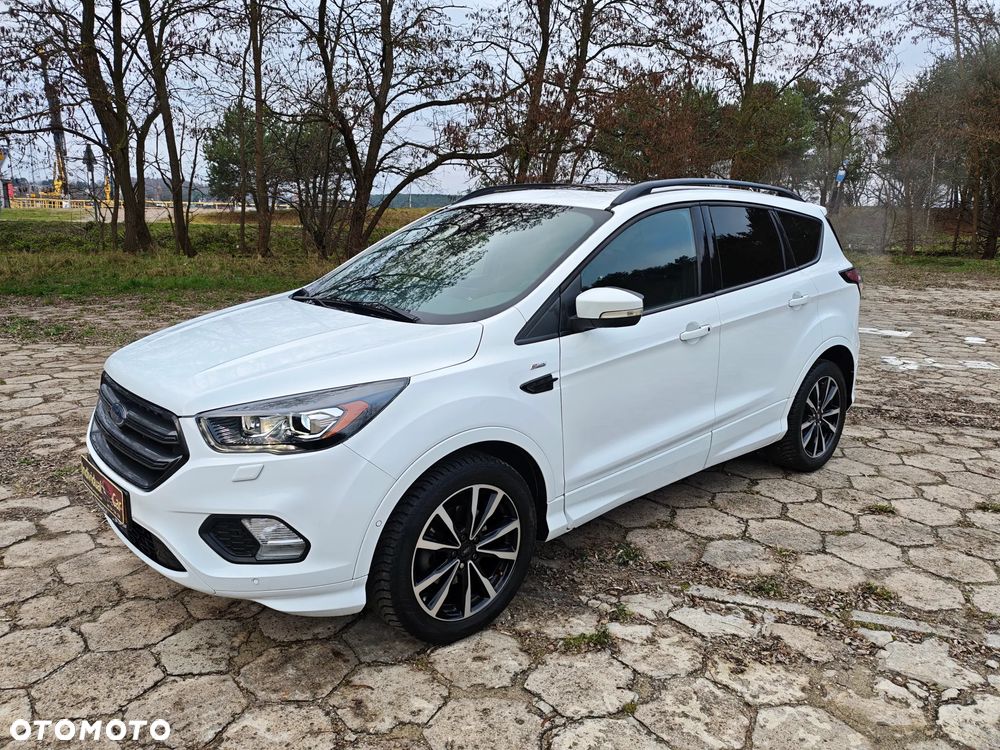 Ford Kuga 1.5 EcoBoost 2x4 ST-Line - 2