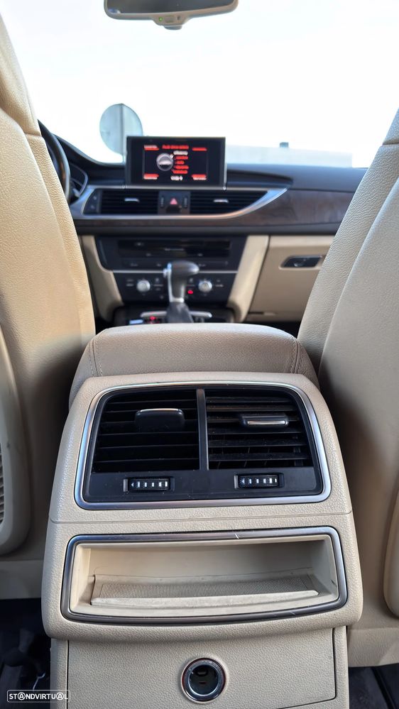 Audi A6 3.0 TDI V6 Business Line Sport Multitronic - 36