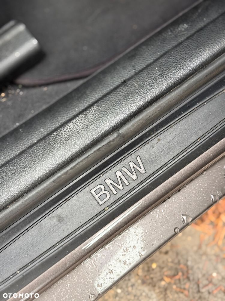 BMW Seria 3 320i xDrive - 23