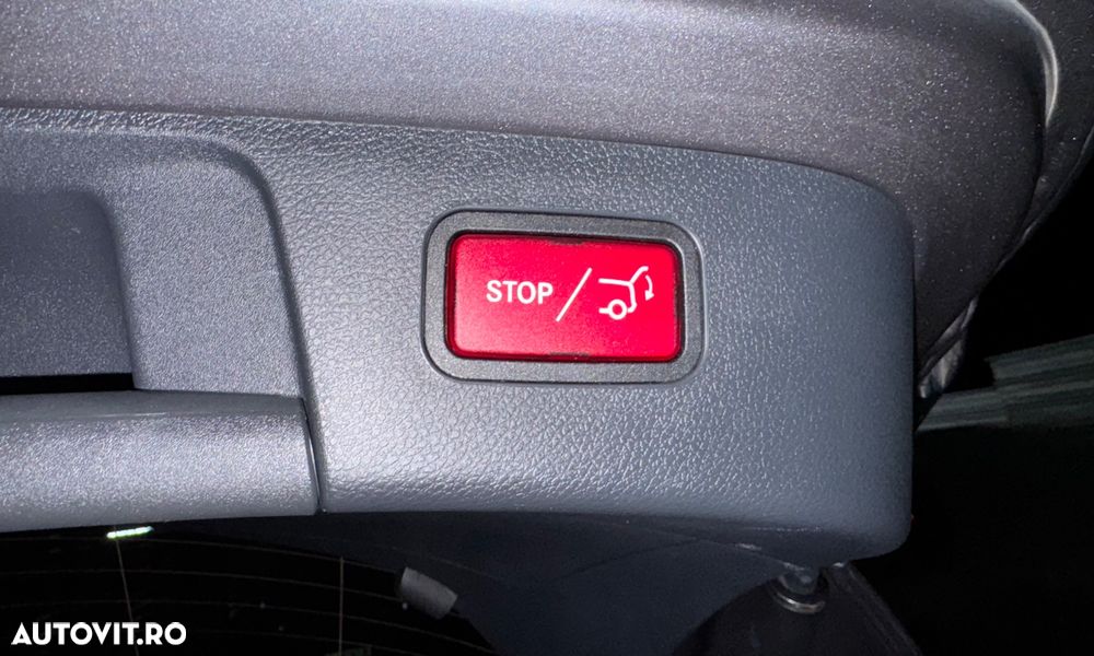 Mercedes-Benz GLA 220 d 4Matic 7G-DCT - 34