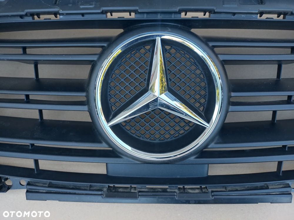 MERCEDES CITAN W420  21- GRILL ATRAPA ORYGINAŁ ! STAN BDB ! - 3