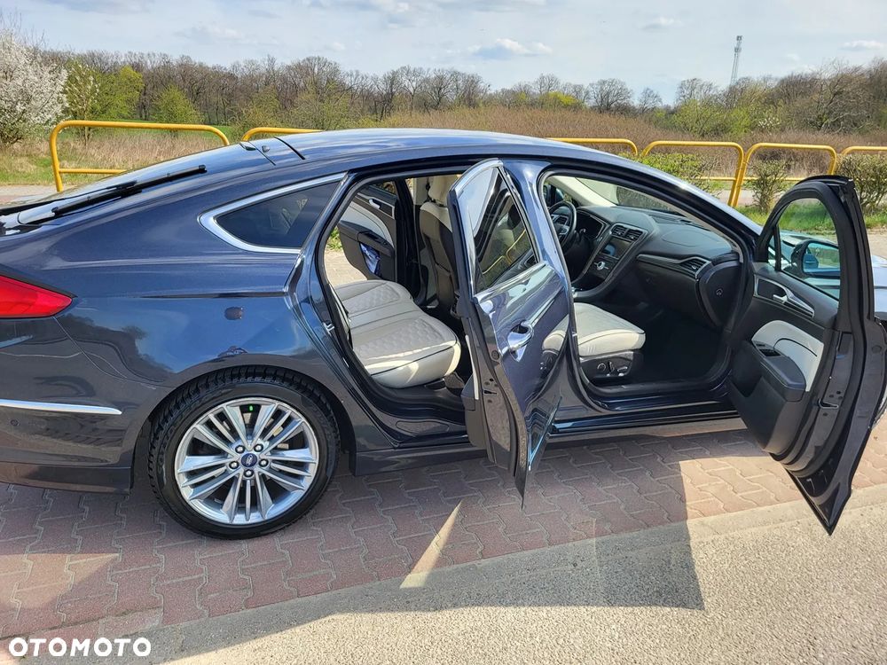 Ford Mondeo - 8