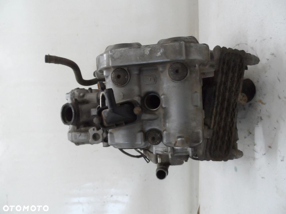 SUZUKI DL650 silnik - 3