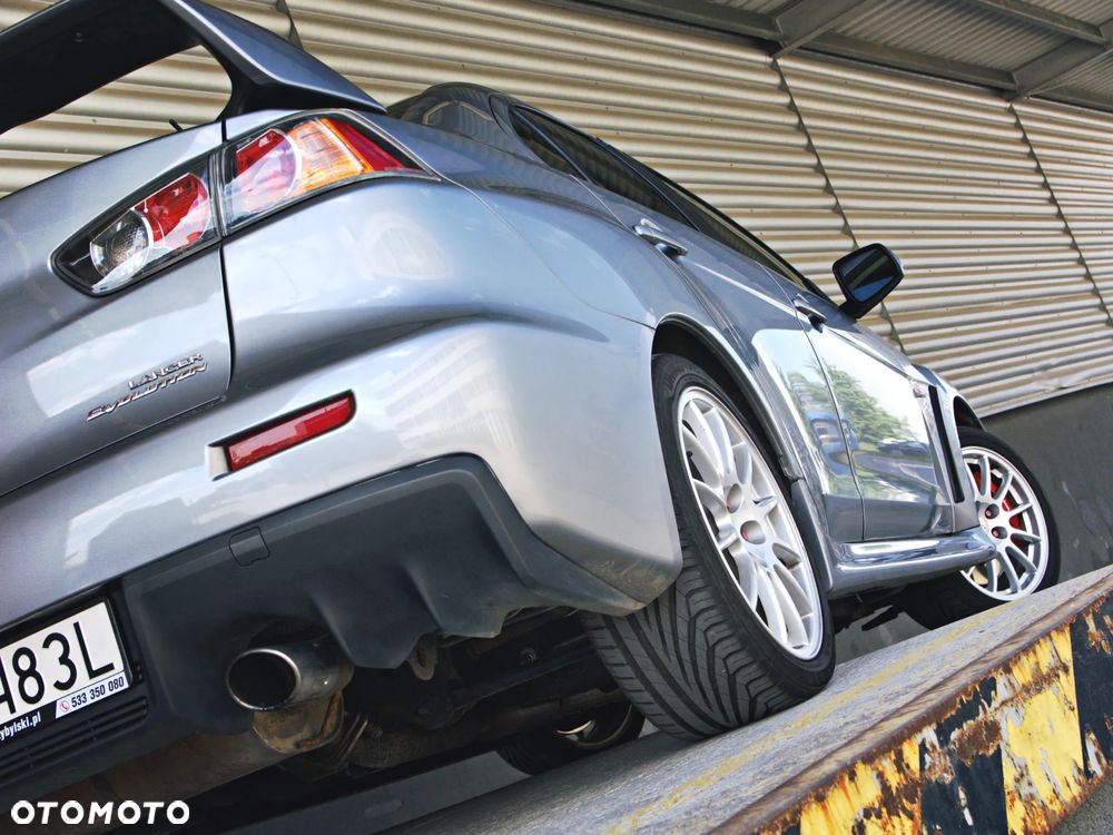 Mitsubishi Lancer Evolution Standard - 2