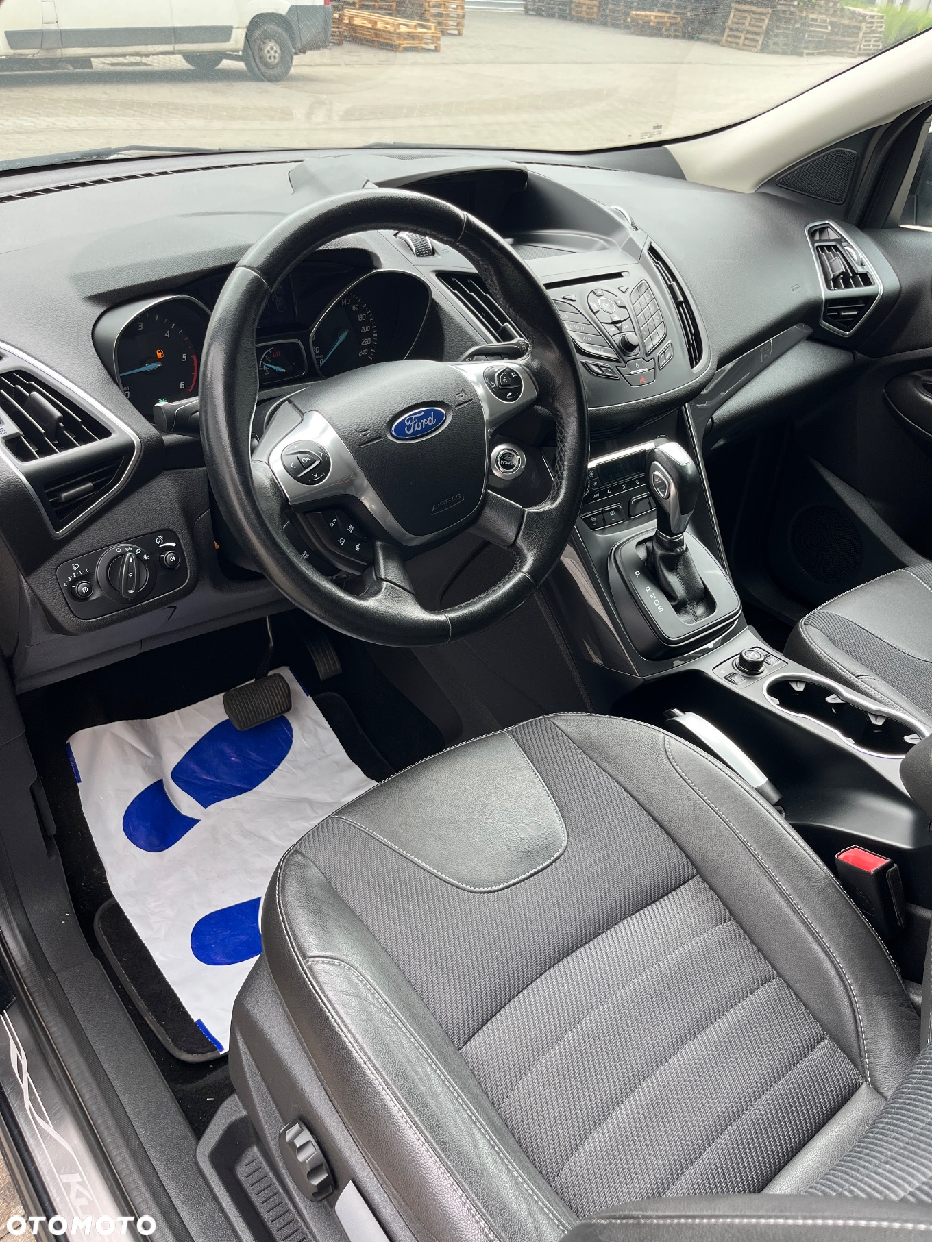 Ford Kuga 2.0 TDCi 4x4 Titanium - 13