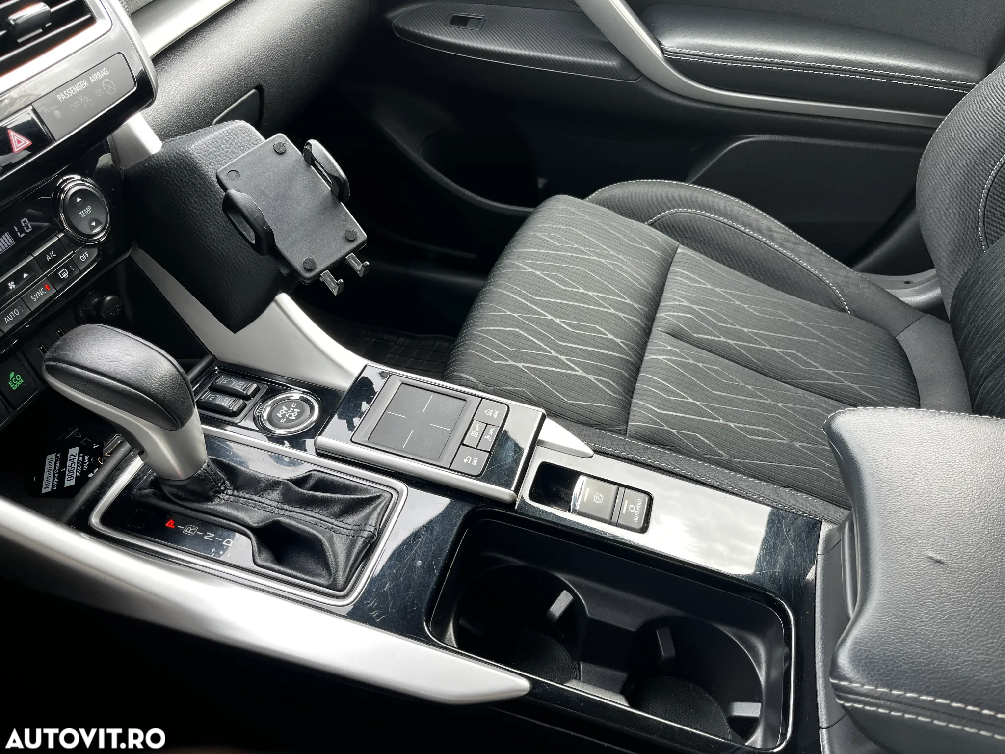 Mitsubishi Eclipse-Cross 1.5-litre 16-valve DOHC MIVEC 4X4 Intense+ Aut. - 21
