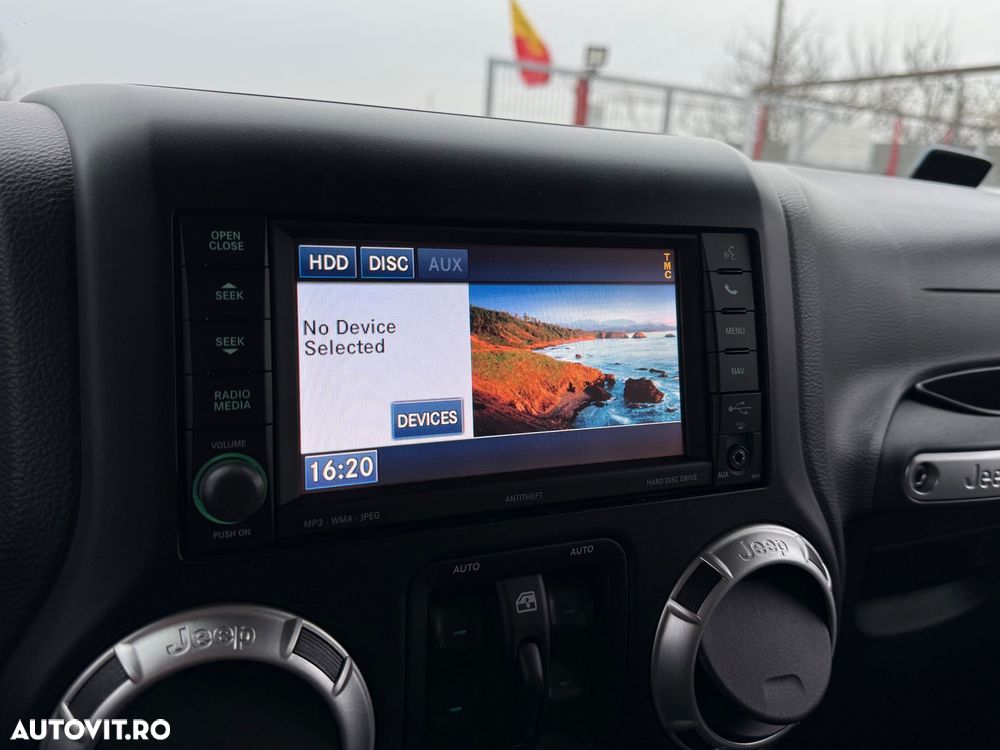 Jeep Wrangler Unlimited Hard-Top 2.8 CRD DPF Automatik Sahara - 35