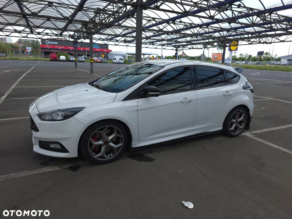 Ford Focus - 13