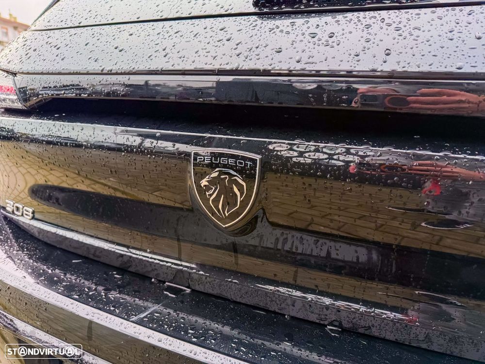 Peugeot 308 1.5 BlueHDi Allure Pack EAT8 - 29