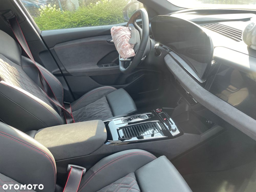 Audi SQ6 - 2