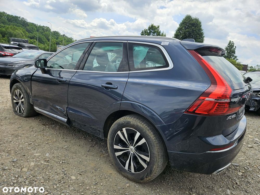 Volvo XC 60 T6 AWD Recharge Geartronic Inscription Expression - 4