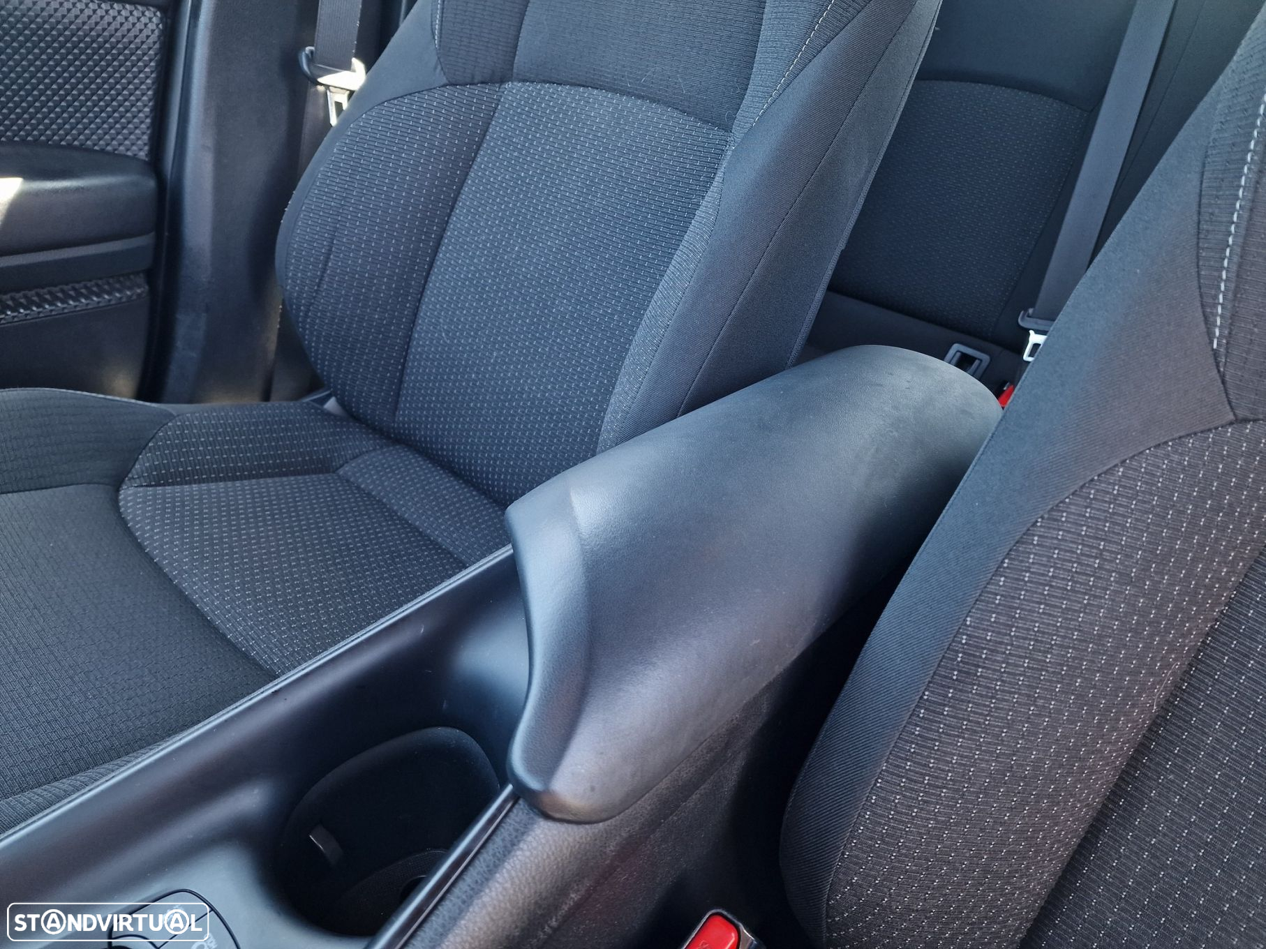 Toyota C-HR 1.2T Active - 9