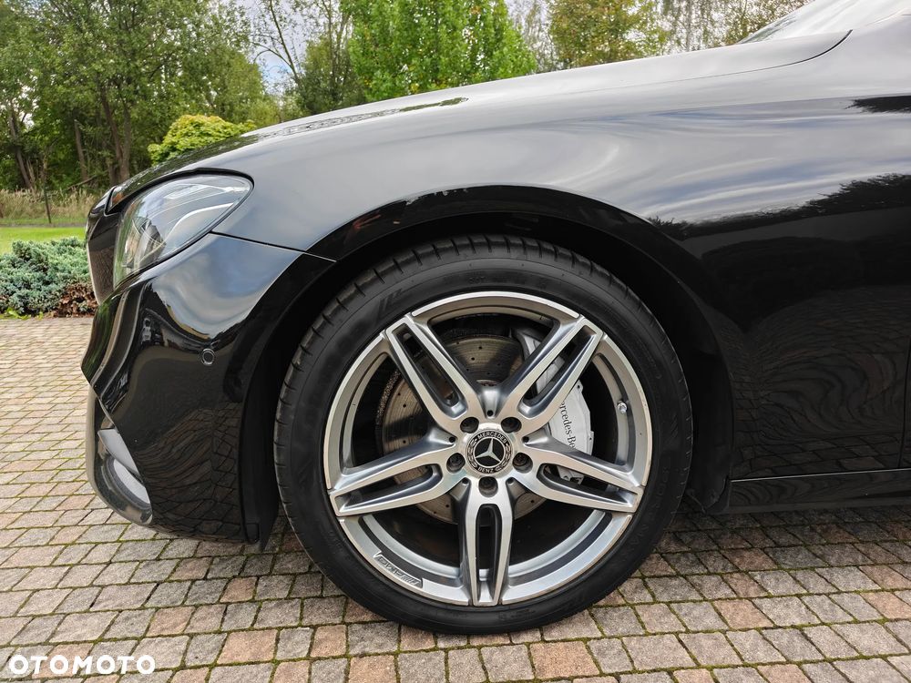 Mercedes-Benz Klasa E 220 d 4Matic 9G-TRONIC AMG Line - 34