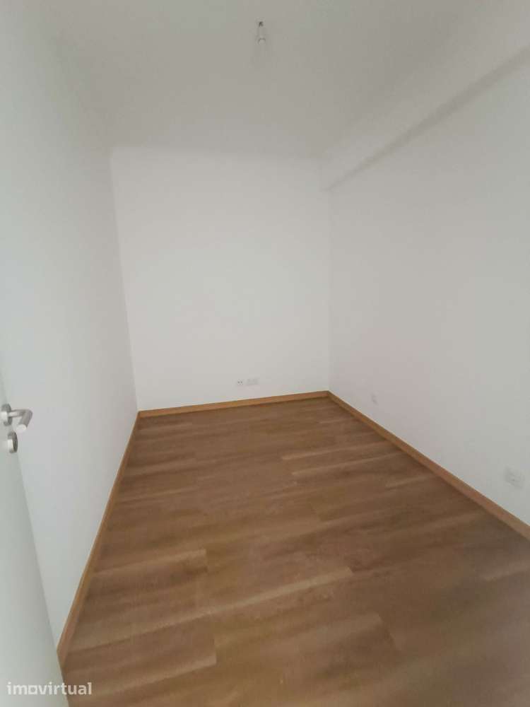 Apartamento, 85 m², Póvoa de Santo Adrião e Olival Basto - Grande imagem: 5/12