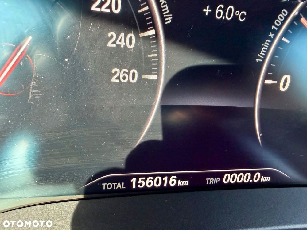 BMW Seria 5 520d M Sport sport - 5