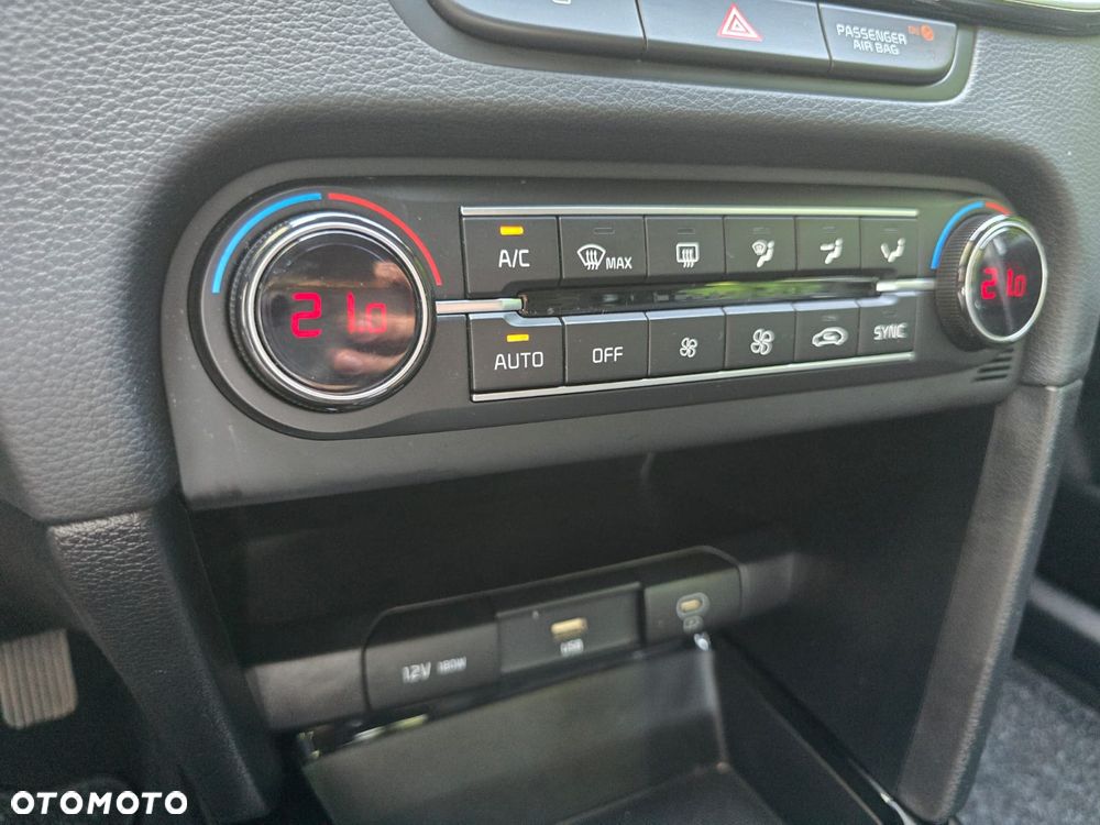 Kia XCeed 1.0 T-GDI L Business Line - 17