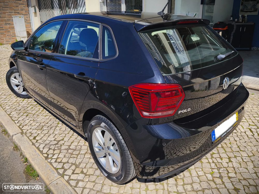 VW Polo 1.0 Confortline - 2