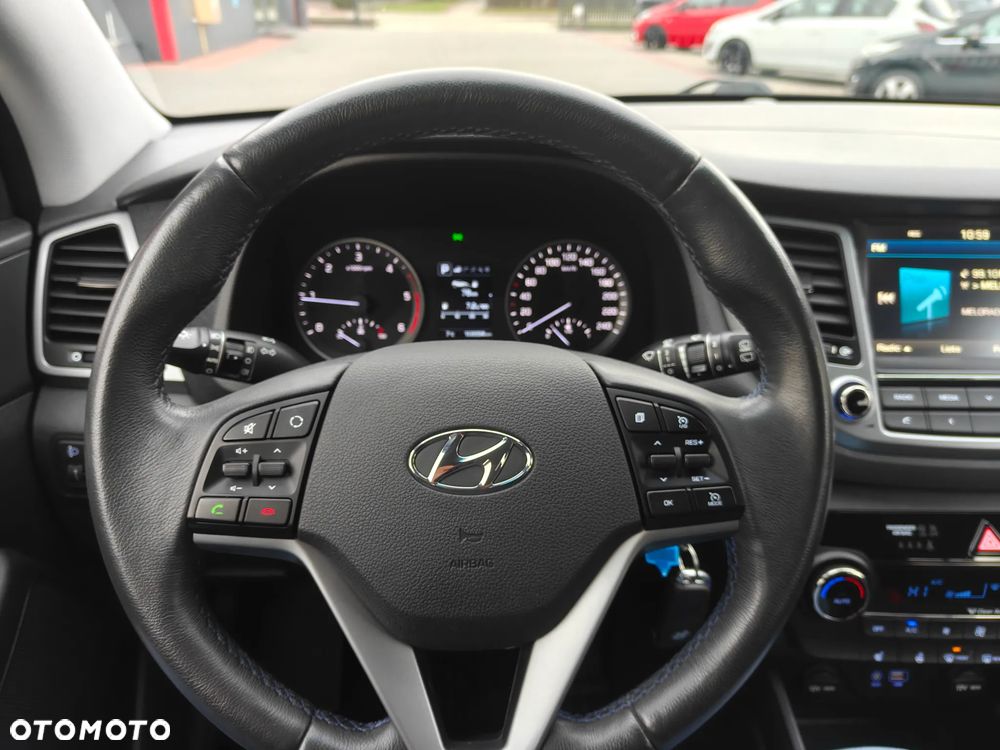 Hyundai Tucson blue 1.7 CRDi 2WD DCT Premium - 8