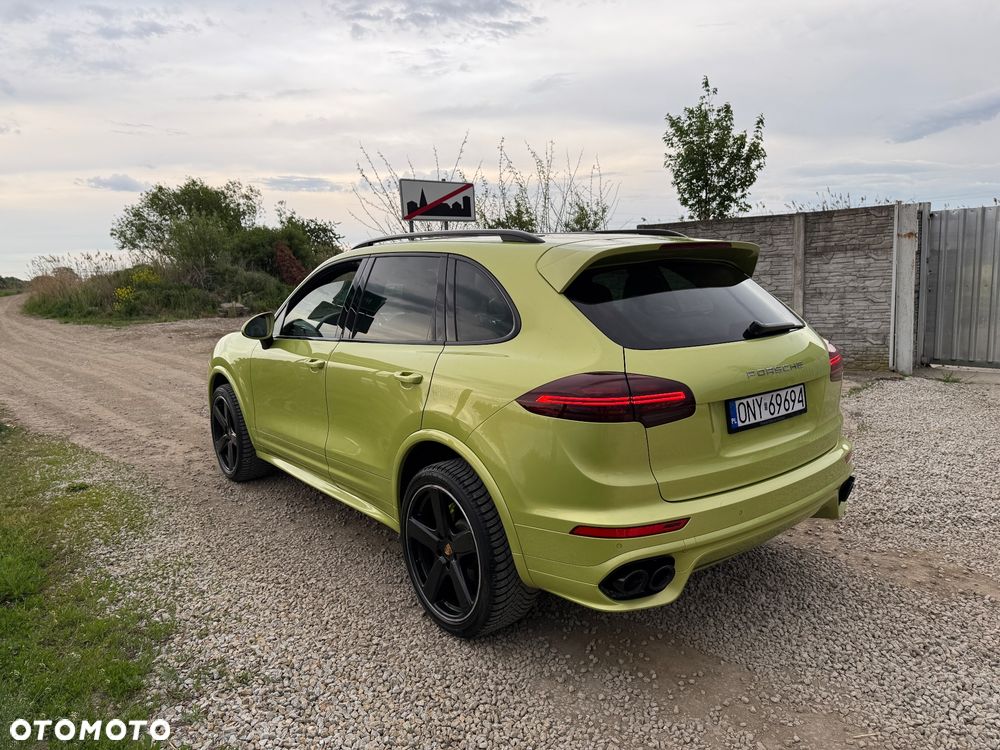 Porsche Cayenne S Diesel - 9