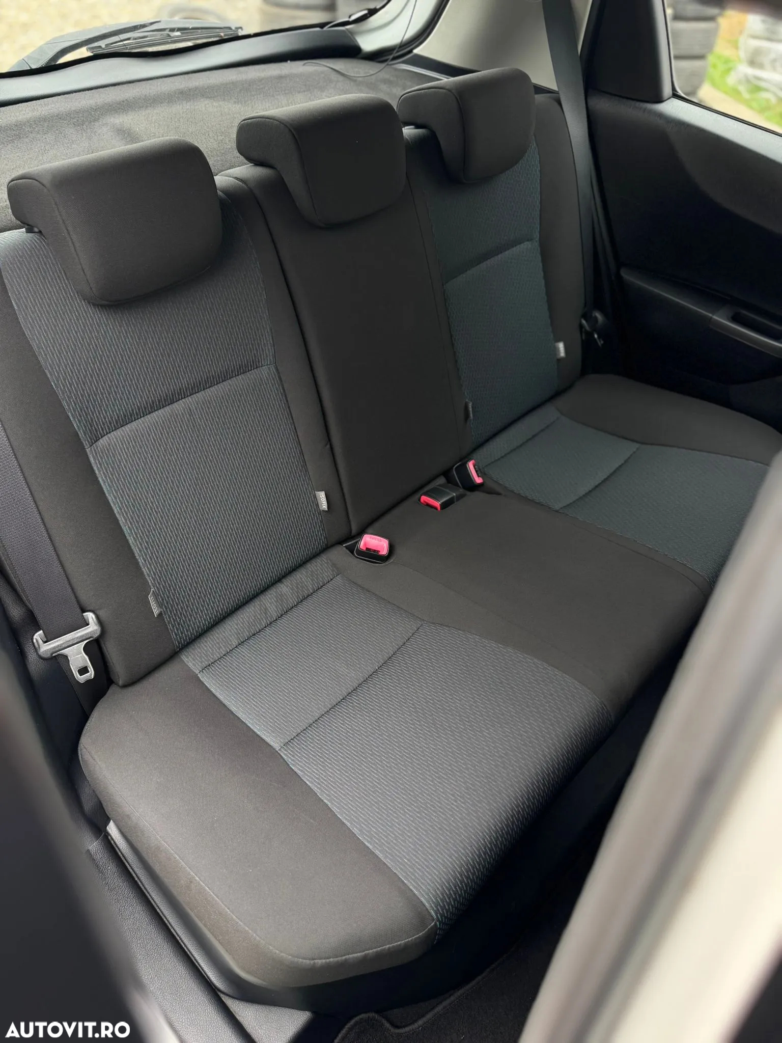 Toyota Yaris - 30
