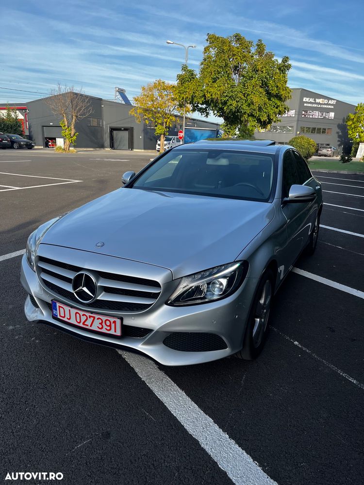 Mercedes-Benz C - 9